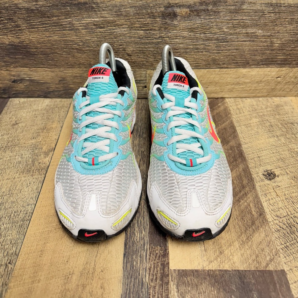 Nike Air Max Torch 4 Athletic Running Shoes White Volt Laser Size 8.5 Women’s - Picture 3 of 9